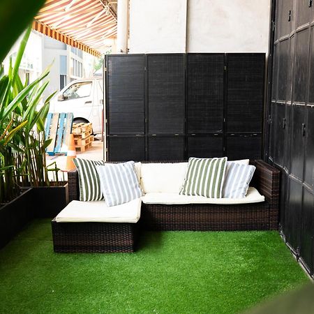 Code Hostel At Lavender Singapura Luaran gambar