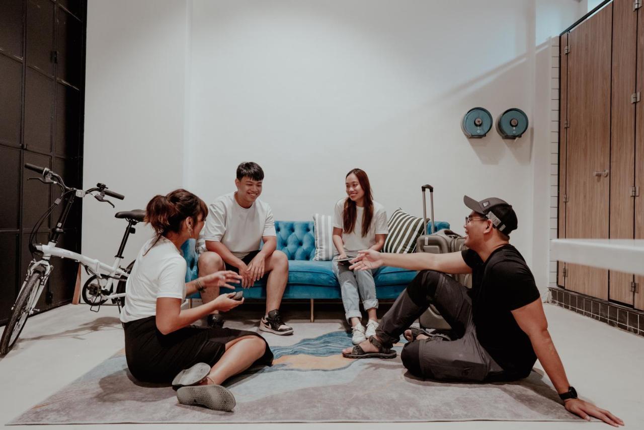 Code Hostel At Lavender Singapura Luaran gambar